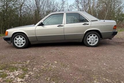 Mercedes 190