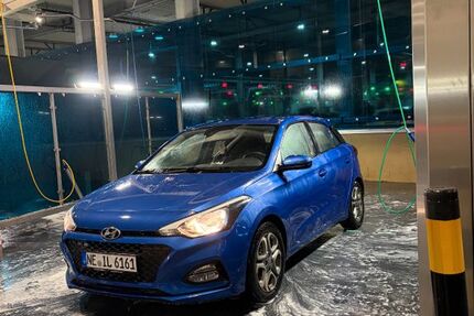 Hyundai i20 65.000 km 10.400 &euro; Krefeld 47829