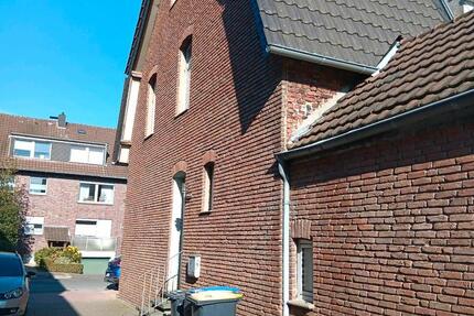 Mehrfamilienhaus