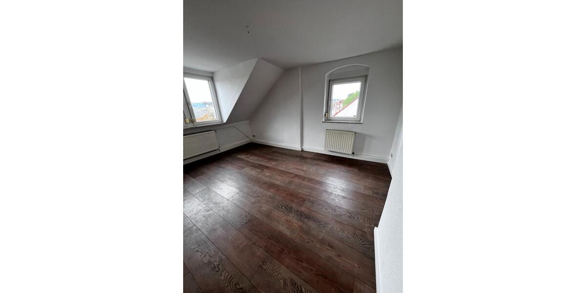 Dachgeschoßwohnung Meißen - 2 Zimmer, 42 m&sup2;, 280&euro; | Angebot:26676946