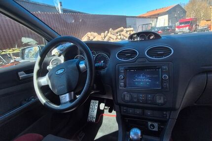 Ford Focus 143.000 km 7.700 &euro; Bad Wünnenberg 33181