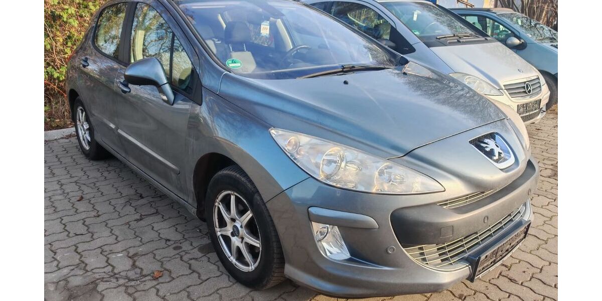 Peugeot 308 167.860 km 2.350 &euro; Lübeck 23556
