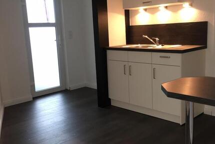 historische Altstadt: 2-Zimmer-Wohnung - Hochpaterre - 5 Geh-Min zur City+Hafen+Holm 2 zimmer