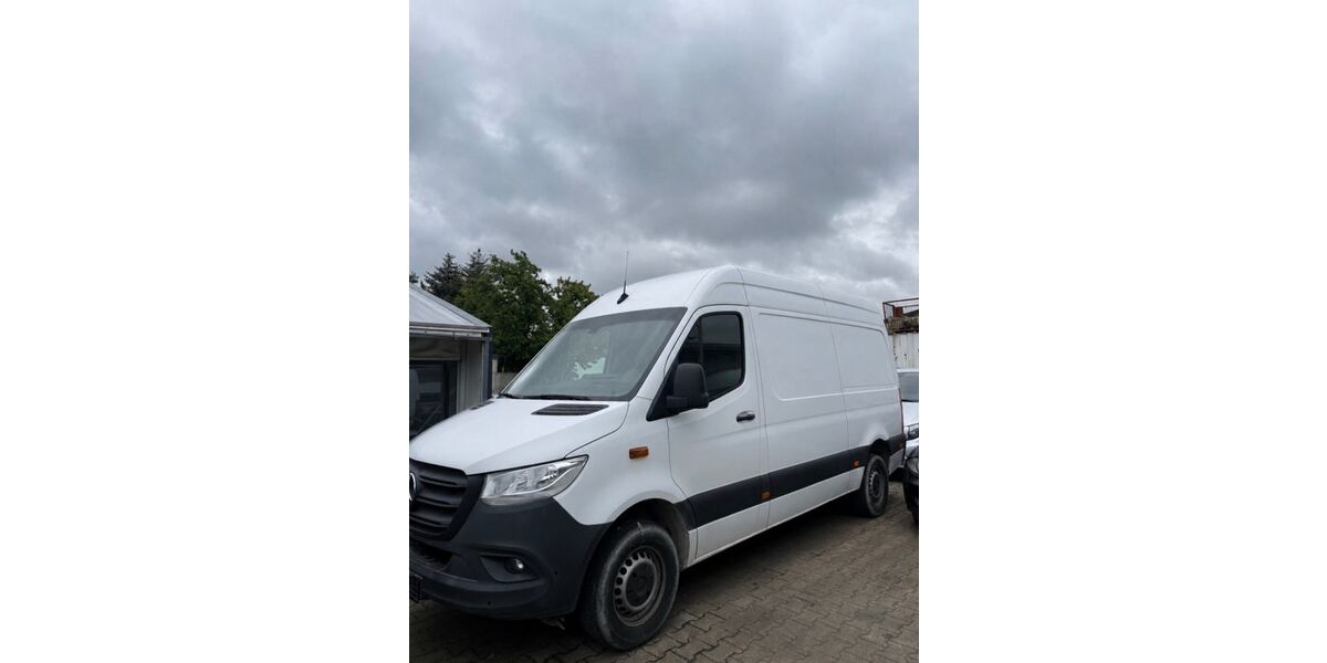 Mercedes-Benz Sprinter 97.299 km 27.500 &euro; Heilbronn 74080