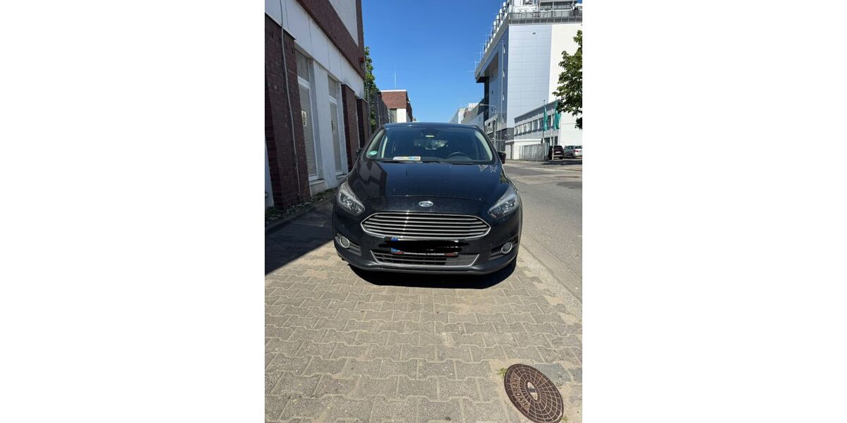 Ford S-Max 221.339 km 11.000 &euro; Rodgau 63110