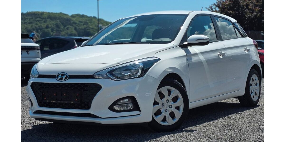 Hyundai i20 21.500 km 13.490 &euro; Oberwinter 53424