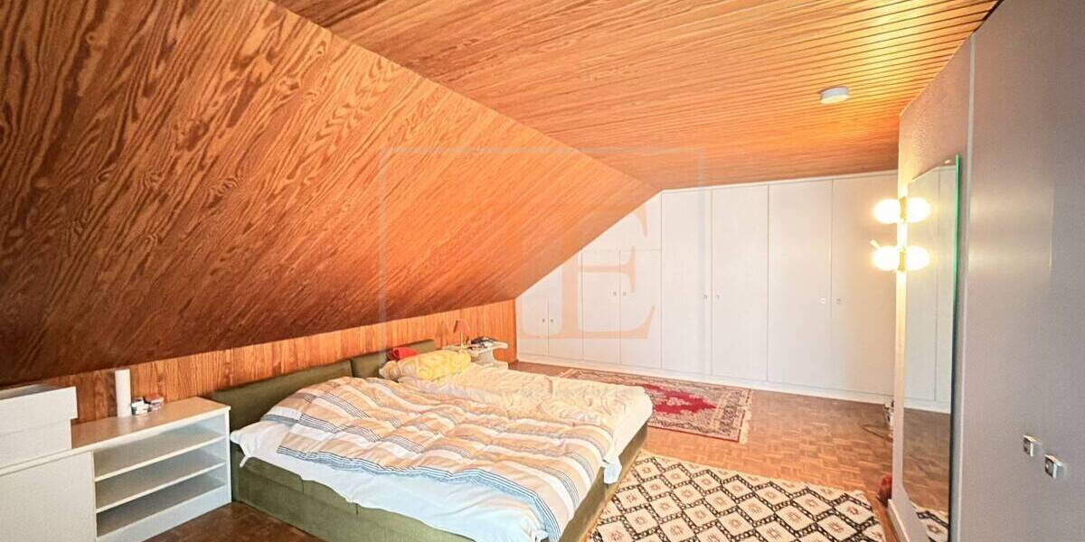 Klassische DHH mit Vollkeller und Garage in ruhiger Sackgassenlage von Ahrensburg - Doppelhaushälfte Ahrensburg | Angebot:26121169