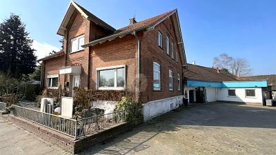 MASSIVES HAUS MIT WERKSTATT UND STELLFLÄCHEN - Mehrfamilienhaus, Wohnhaus Bassum | Angebot:26437098