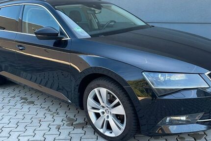 Skoda Superb 258.000 km 11.999 € Solms 35606