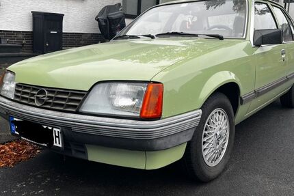 Opel Rekord 69.000 km 5.300 &euro; Kerpen 50169
