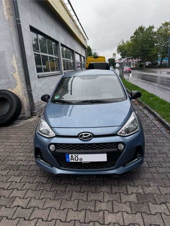 i10