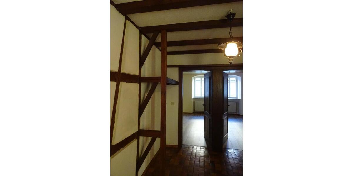 Etagenwohnung Würzburg Sanderau - 5 Zimmer, 134 m&sup2;, 440&euro; | Angebot:25752183