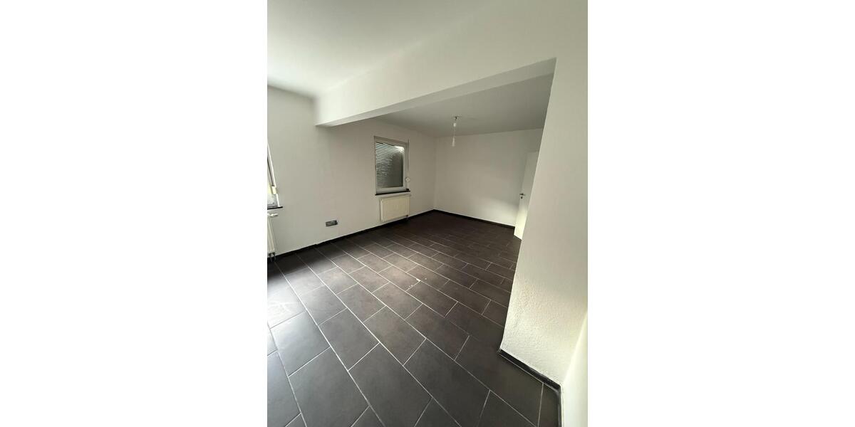 Reihenhaus Düren Distelrath - 5 Zimmer, 110 m&sup2;, 1.200&euro; | Angebot:25352189