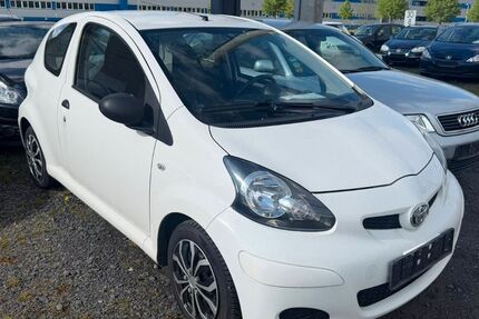 Toyota Aygo (X) 98.000 km 990 &euro; Jena 07751