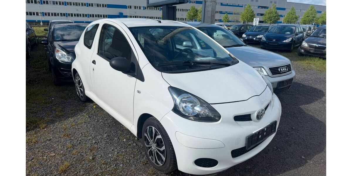 Toyota Aygo (X) 98.000 km 990 &euro; Jena 07751