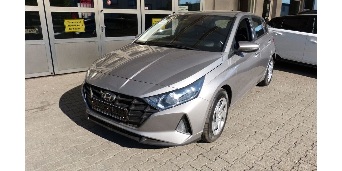 Hyundai i20 59.225 km 13.390 &euro; Stadtbergen 86391