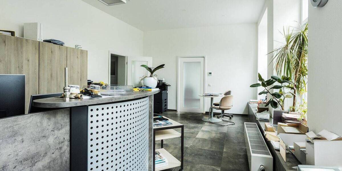 Ihre neuen Gewerbe- oder Praxisräume warten auf Sie 6 zimmer