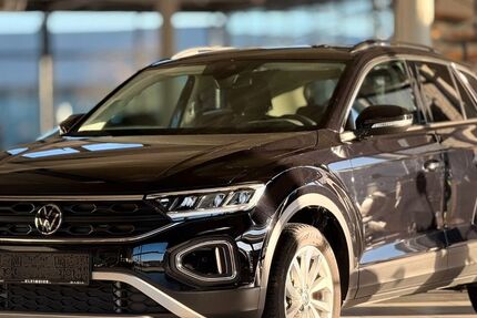 VW T-Roc 12.400 km 26.900 &euro; Lügde 32676