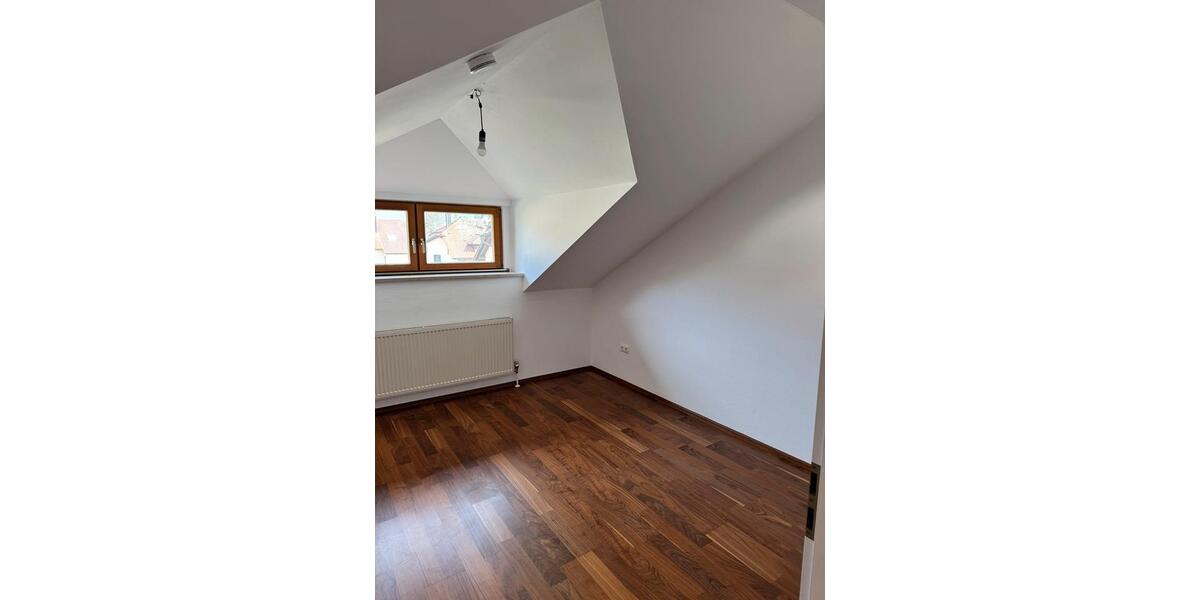 Etagenwohnung Salzweg - 3 Zimmer, 80 m&sup2;, 720&euro; | Angebot:26214615