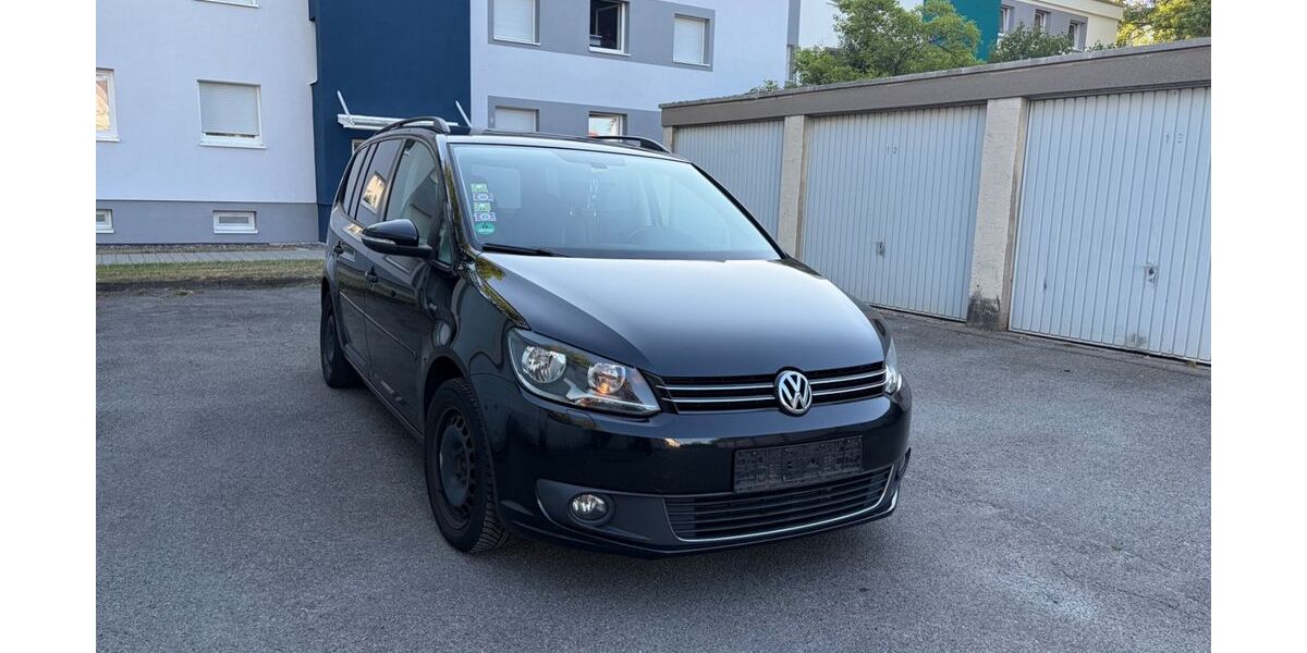 VW Touran 304.625 km 3.800 &euro; Villingen Schwenningen 78047
