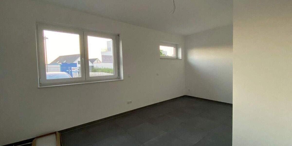 Etagenwohnung Zülpich - 3 Zimmer, 86 m&sup2;, 1.120&euro; | Angebot:24770352