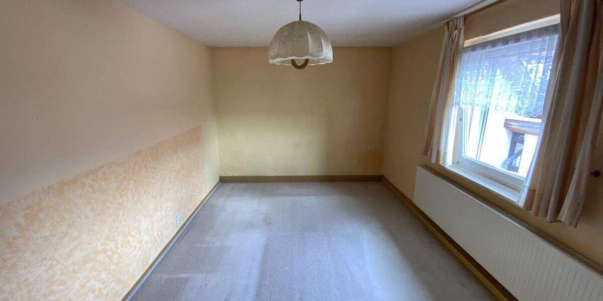 Einfamilienhaus Grabfeld Nordheim - 5 Zimmer, 100 m&sup2;, 85.000&euro; | Angebot:25730490