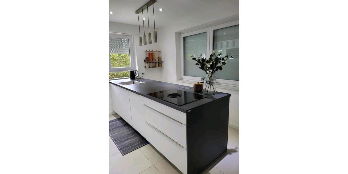 Erdgeschoßwohnung Halle - 4 Zimmer, 112 m&sup2;, 310.000&euro; | Angebot:27018523