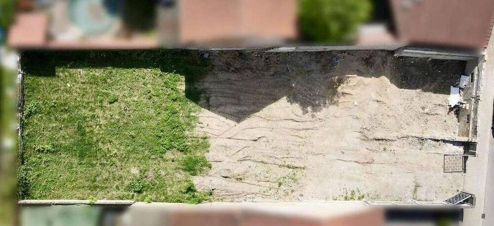 Schönes Grundstück, großes Baufenster für 1 bis 3 Häuser