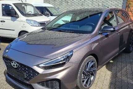 Hyundai i30 93.350 km 16.745 &euro; Halberstadt 38820