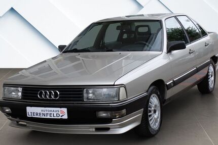 Audi 200 113.711 km 14.990 € Düsseldorf 40231