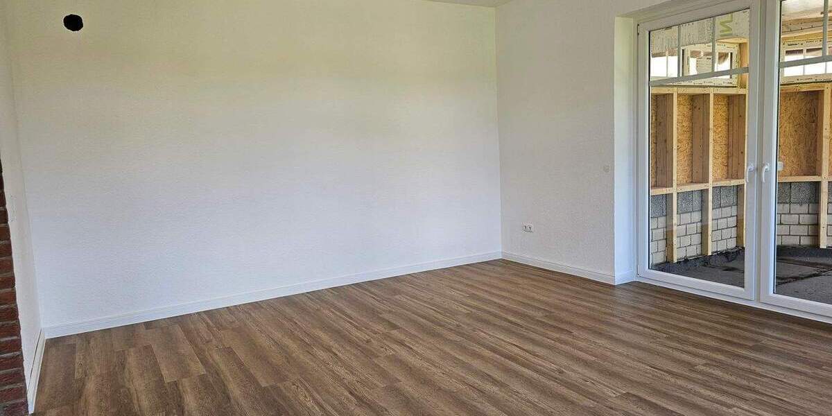Etagenwohnung Timmaspe - 3 Zimmer, 170 m&sup2;, 1.200&euro; | Angebot:24027270