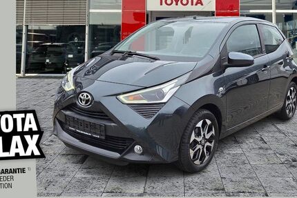 Toyota Aygo (X) 70.252 km 9.100 &euro; Dresden 01217