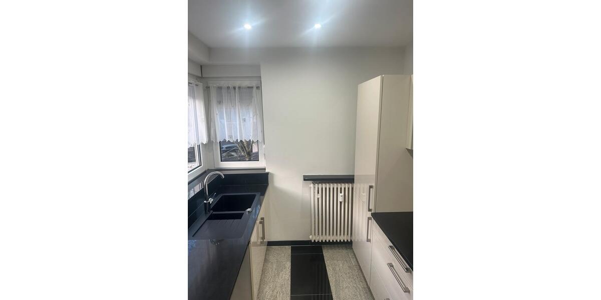 Etagenwohnung Karlsruhe Beiertheim-Bulach - 4 Zimmer, 92 m&sup2;, 1.600&euro; | Angebot:26241680