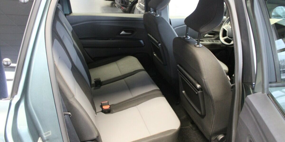 Dacia Jogger TCe 110 Extrem - 7-Sitzer- 24.344 km 18.980 &euro; Euskirchen 53881