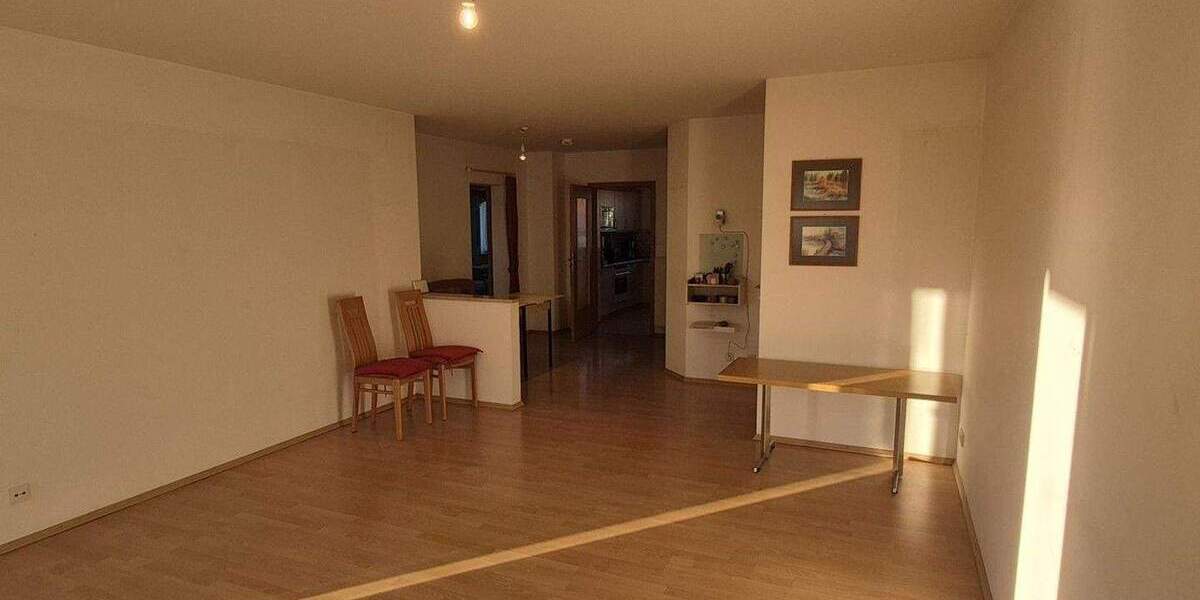 Etagenwohnung Hildburghausen Häselrieth - 3 Zimmer, 87 m&sup2;, 163.000&euro; | Angebot:25821369