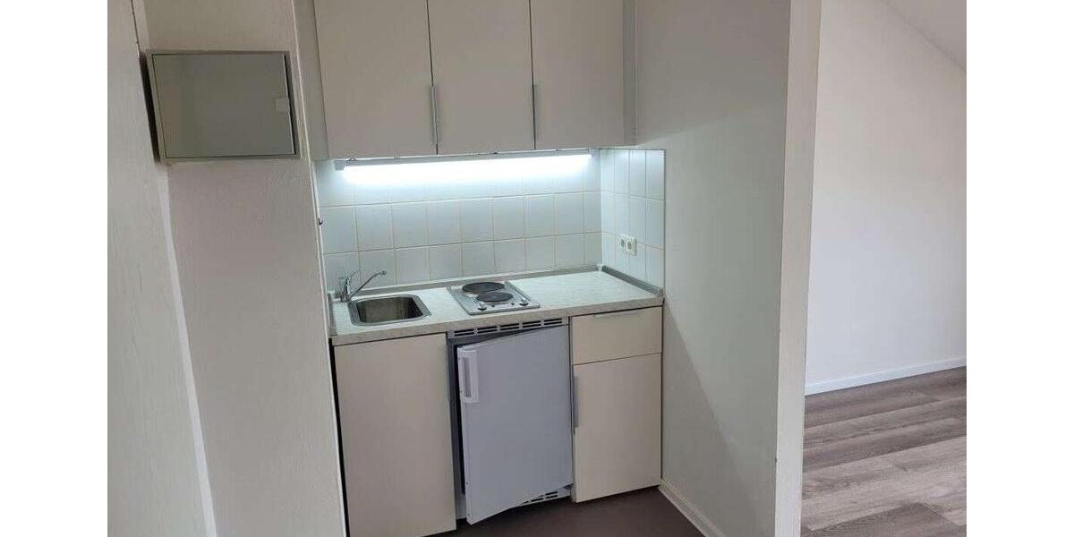 Dachgeschoßwohnung Lübeck Sankt Lorenz Nord - 1 Zimmer, 26 m&sup2;, 339&euro; | Angebot:26383138