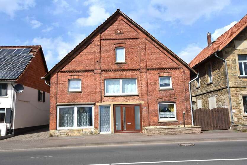 Haus zum Kaufen in Rinteln 199.900 € 200 m²