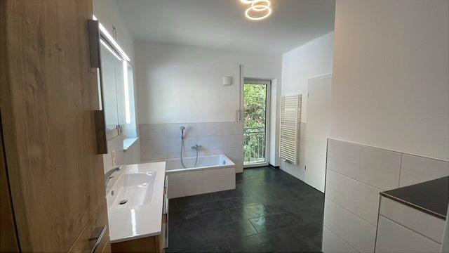 Einfamilienhaus Passau Maierhof - 8 Zimmer, 193 m&sup2;, 2.300&euro; | Angebot:26320941