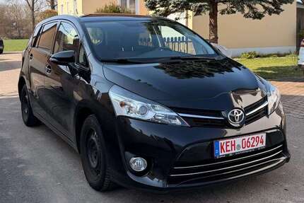 Toyota Verso 174.704 km 7.700 &euro; Neustadt an der Donau 93333