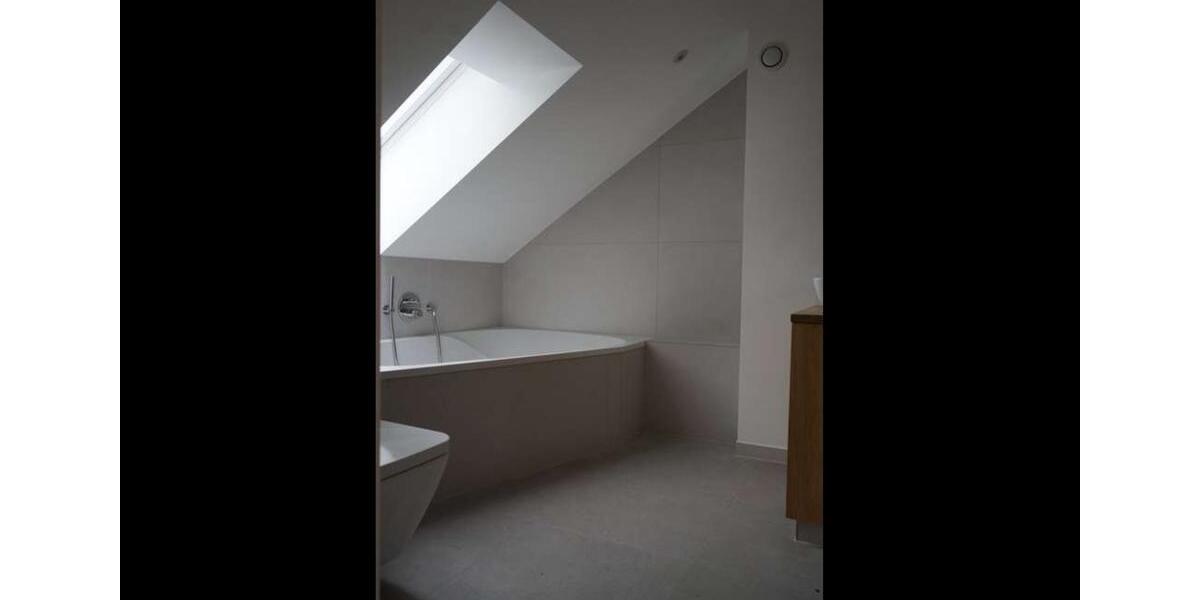 Reihenhaus Unterschleißheim - 8 Zimmer, 221 m&sup2;, 3.840&euro; | Angebot:24752722