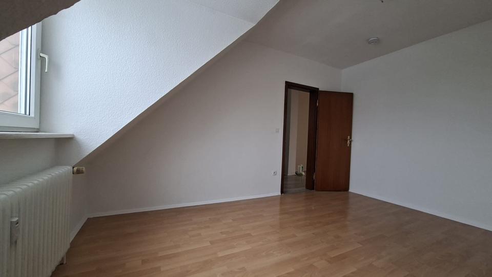 Dachgeschoßwohnung Bremen Blumenthal - 3 Zimmer, 72 m&sup2;, 175.000&euro; | Angebot:25178673