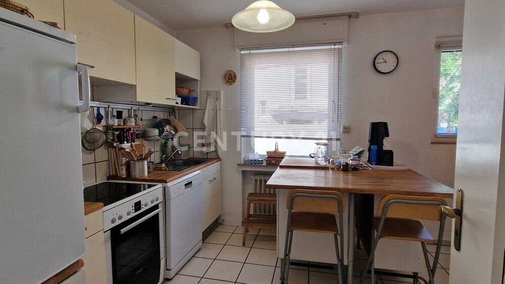 Ein- bis Zweifamilienhaus wartet auf neue Eigentümer 6 zimmer