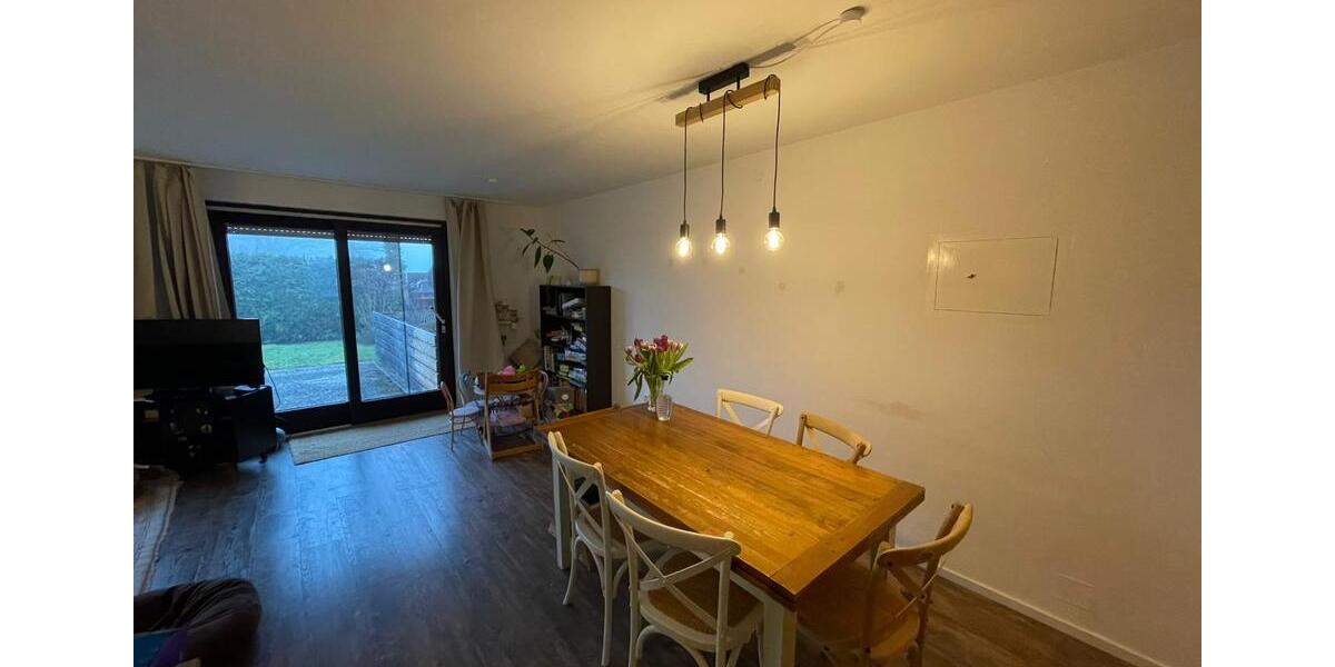 Reihenhaus Burghausen - 5 Zimmer, 124 m&sup2;, 1.650&euro; | Angebot:26232283