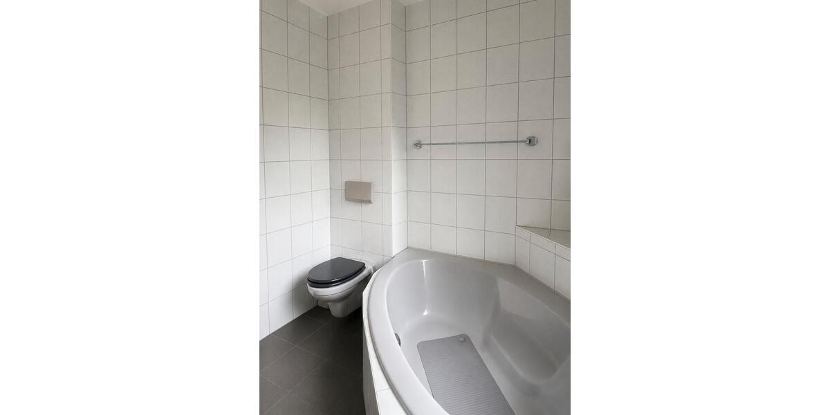Dachgeschoßwohnung Wilsdruff - 3 Zimmer, 77 m&sup2;, 690&euro; | Angebot:26691500