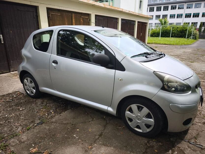 Aygo (X)
