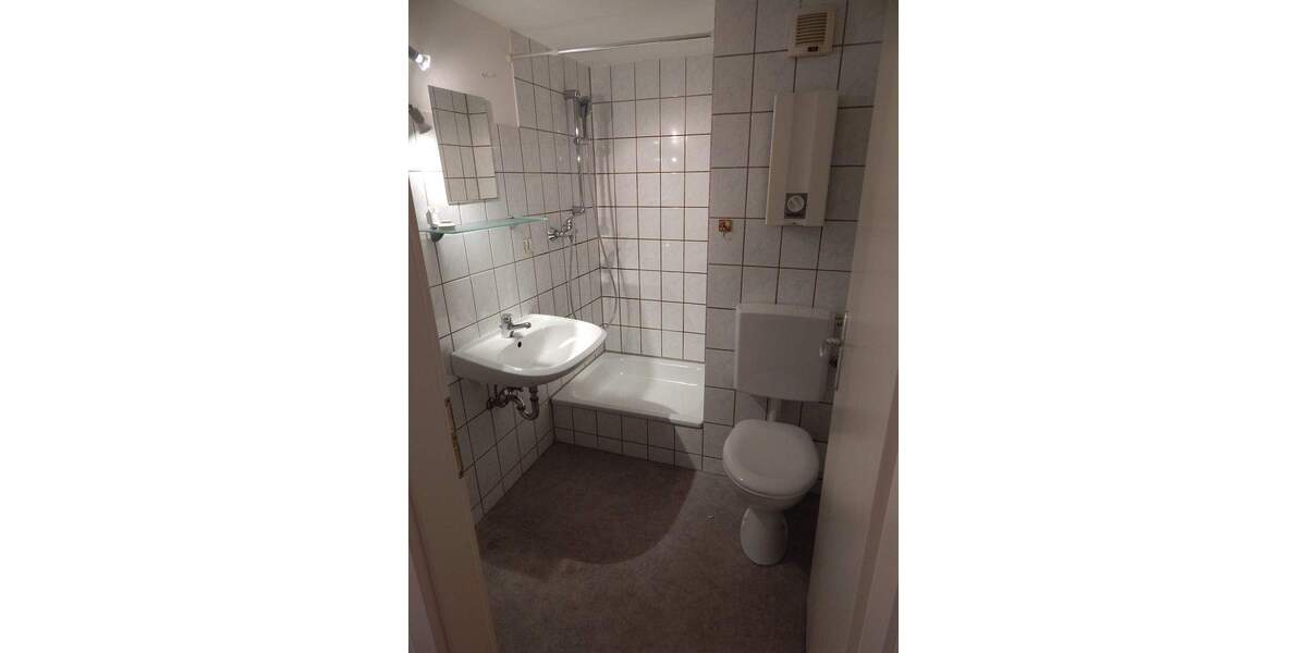 Etagenwohnung Leverkusen Hitdorf - 2 Zimmer, 31 m&sup2;, 350&euro; | Angebot:25536706