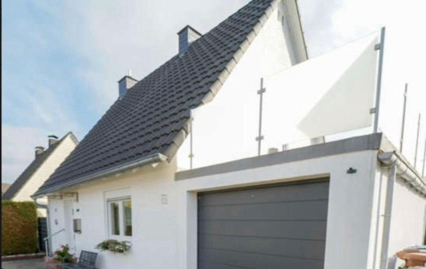 Freistehendes Einfamilienhaus mit Dachterrasse 6 zimmer