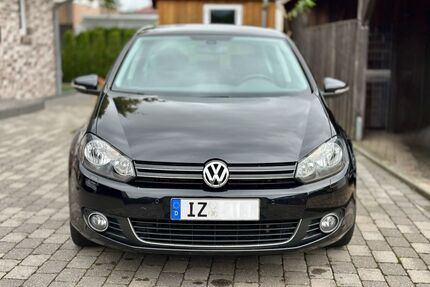 VW Golf 221.938 km 4.450 € Breitenburg 25524