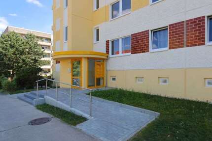 Wohnung zum Mieten in Dessau-Roßlau 230 € 36.1 m²