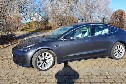 Tesla Model 3 50.000 km 25.500 &euro; Klettgau- Bühl 79771